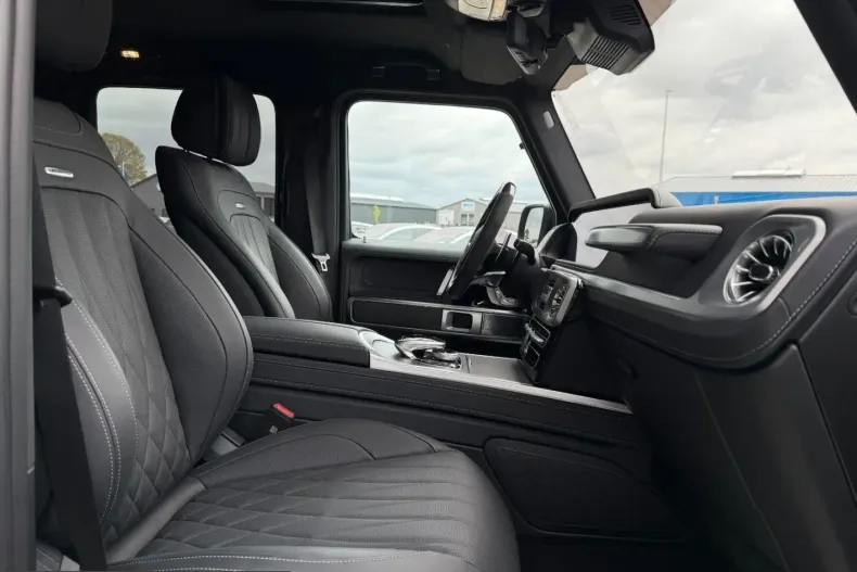 Mercedes-Benz G 63 AMG (Clasa G) din 2023 cu 1.333 km - oferta MER229453 - foto 23