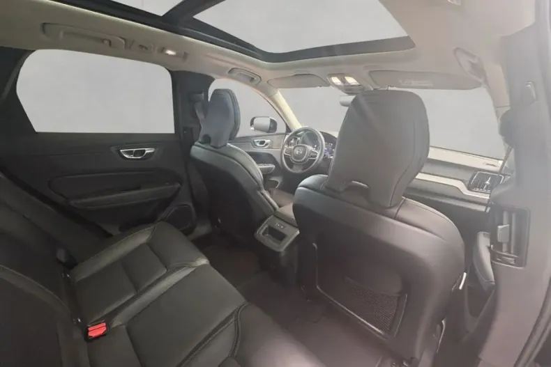 Volvo XC60 din 2024 cu 19.900 km - oferta VOL229455 - foto 11