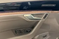 Volkswagen Touareg din 2023 cu 48.399 km - oferta VOL229462 - foto 11