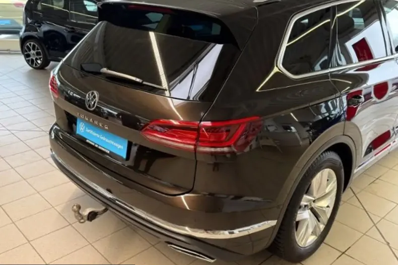 Volkswagen Touareg din 2023 cu 48.399 km - oferta VOL229462 - foto 25