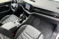 Volkswagen Touareg din 2025 cu 27.500 km - oferta VOL229469 - foto 4