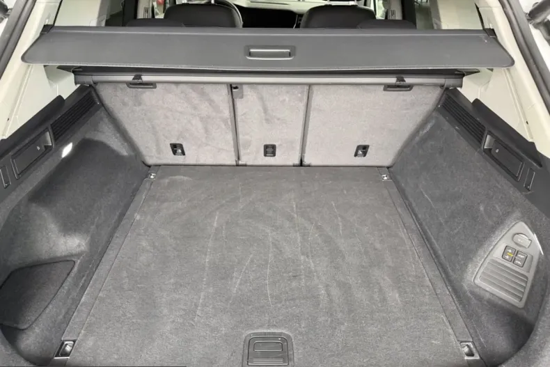 Volkswagen Touareg din 2025 cu 27.500 km - oferta VOL229469 - foto 25