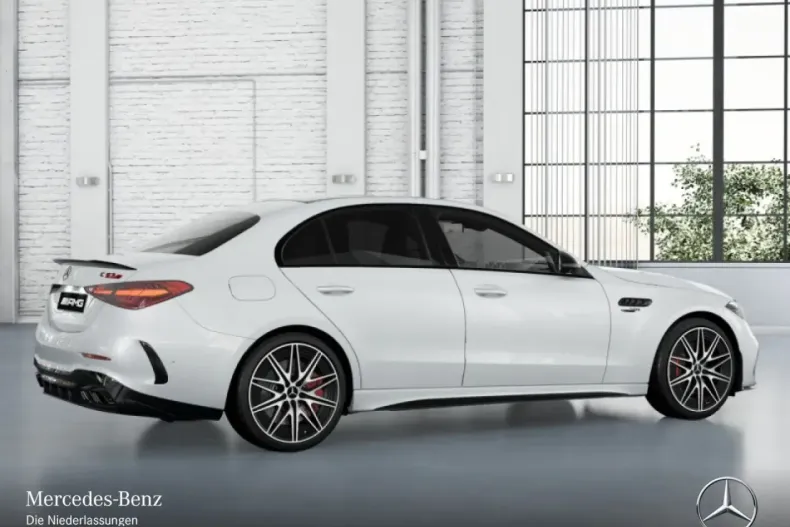 Mercedes-Benz C 63 AMG (Clasa C) din 2025 cu 19.650 km - oferta MER229481 - foto 14