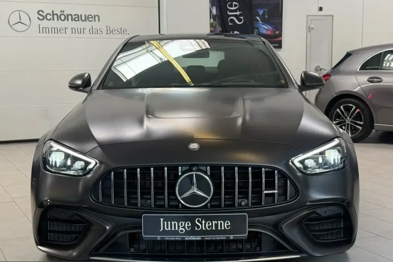 Mercedes-Benz C 63 AMG (Clasa C) din 2024 cu 5.661 km - oferta MER229482 - foto 3