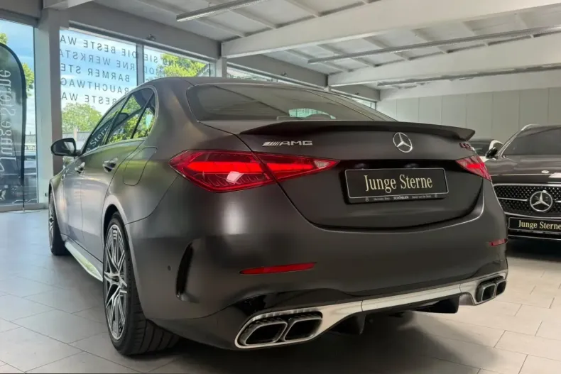 Mercedes-Benz C 63 AMG (Clasa C) din 2024 cu 5.661 km - oferta MER229482 - foto 5