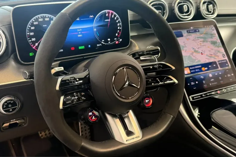 Mercedes-Benz C 63 AMG (Clasa C) din 2024 cu 5.661 km - oferta MER229482 - foto 13