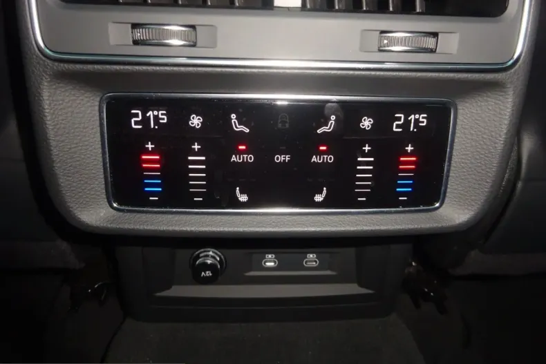 Audi SQ8 din 2023 cu 37.389 km - oferta AUD229483 - foto 20