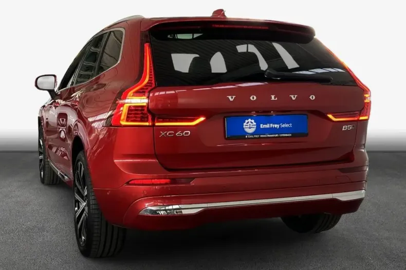 Volvo XC60 din 2023 cu 60.557 km - oferta VOL229489 - foto 5