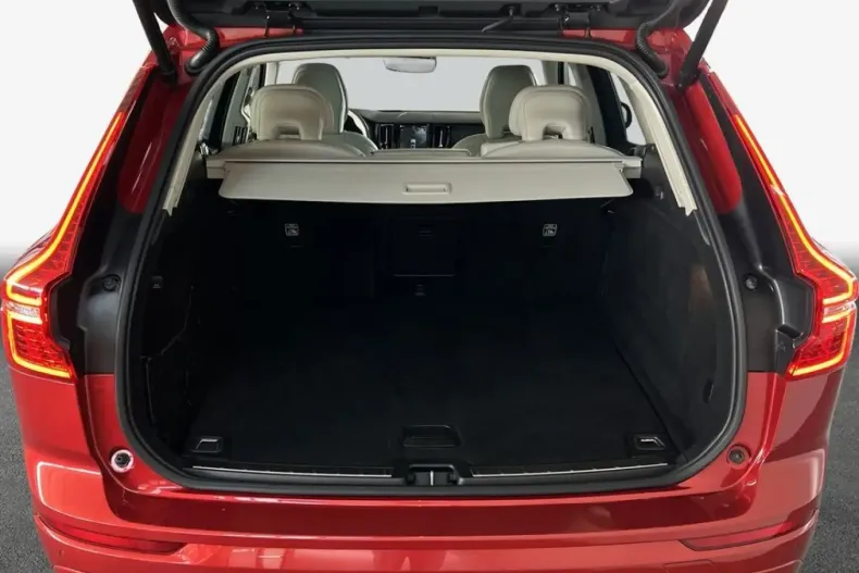 Volvo XC60 din 2023 cu 60.557 km - oferta VOL229489 - foto 8