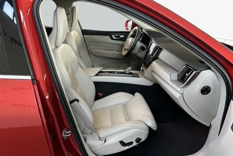Volvo XC60 din 2023 cu 60.557 km - oferta VOL229489 - foto 12
