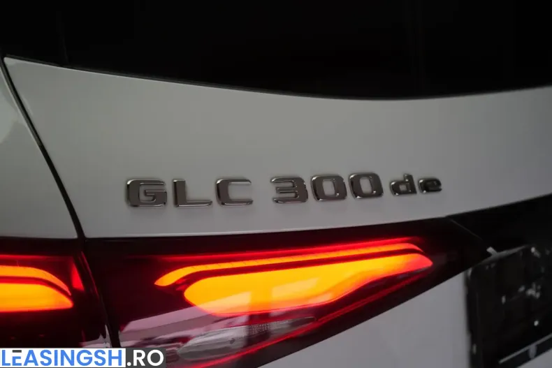 Mercedes-Benz GLC 300 (Clasa GLC) din 2023 cu 47.000 km - oferta MER229491 - foto 26
