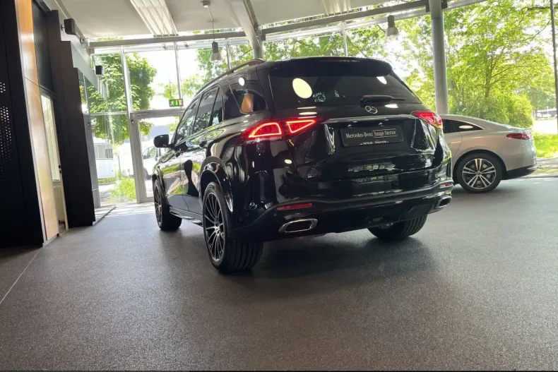 Mercedes-Benz GLE 400 (Clasa GLE) din 2023 cu 77.200 km - oferta MER229504 - foto 11