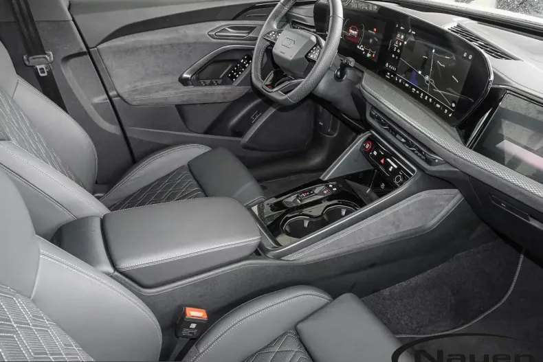 Audi SQ5 din 2025 cu 3.579 km - oferta AUD229513 - foto 8