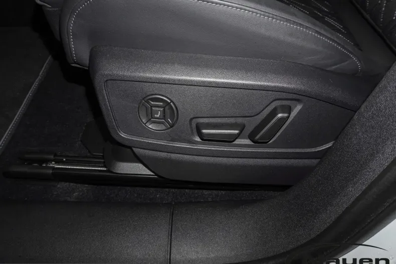 Audi SQ5 din 2025 cu 3.579 km - oferta AUD229513 - foto 16