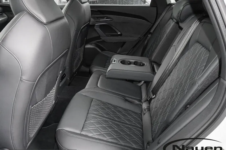 Audi SQ5 din 2025 cu 3.579 km - oferta AUD229513 - foto 17
