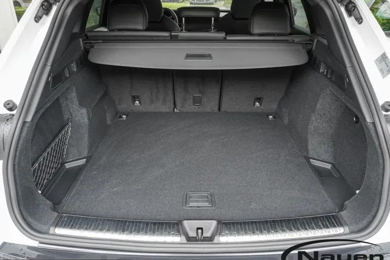 Audi SQ5 din 2025 cu 3.579 km - oferta AUD229513 - foto 18
