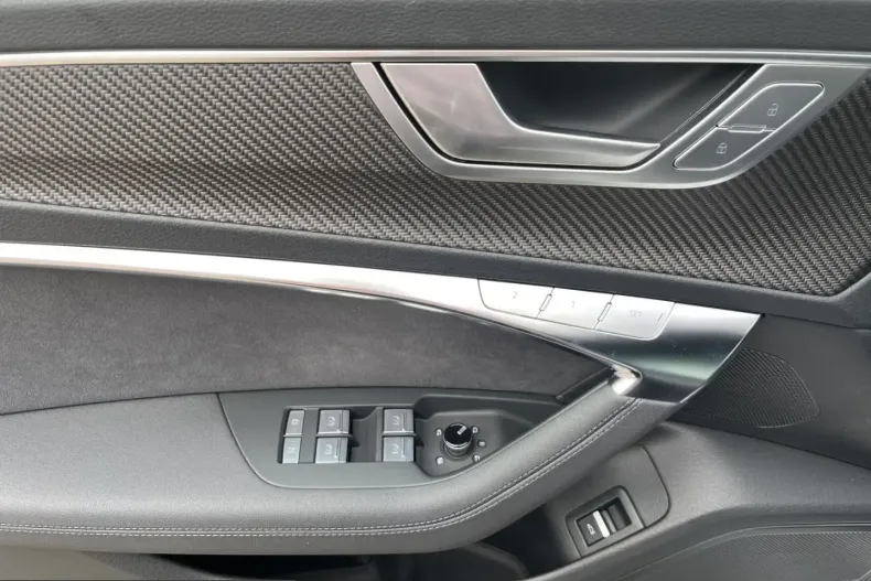Audi RS6 din 2025 cu 8.104 km - oferta AUD229515 - foto 12