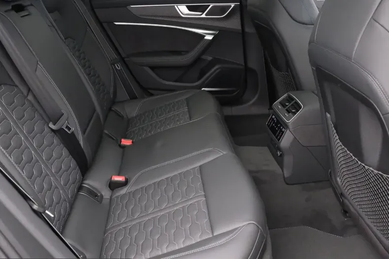 Audi RS6 din 2025 cu 8.500 km - oferta AUD229518 - foto 12