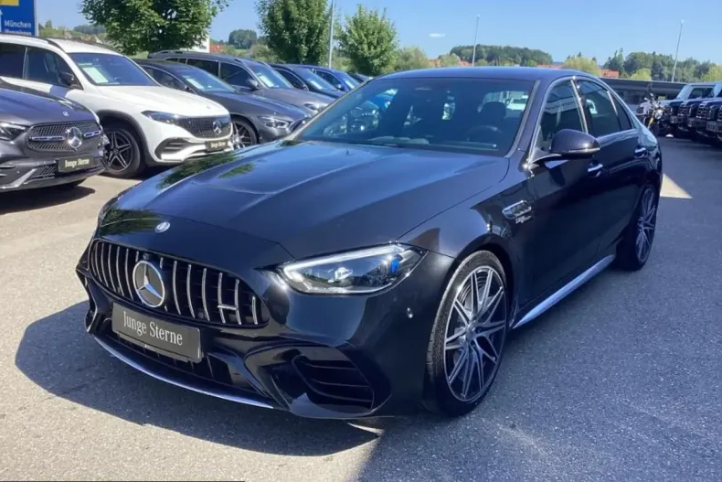 Mercedes-Benz C 63 AMG (Clasa C) din 2024 cu 5.821 km - oferta MER229525 - foto 2