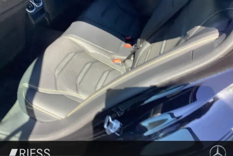 Mercedes-Benz C 63 AMG (Clasa C) din 2024 cu 5.821 km - oferta MER229525 - foto 16