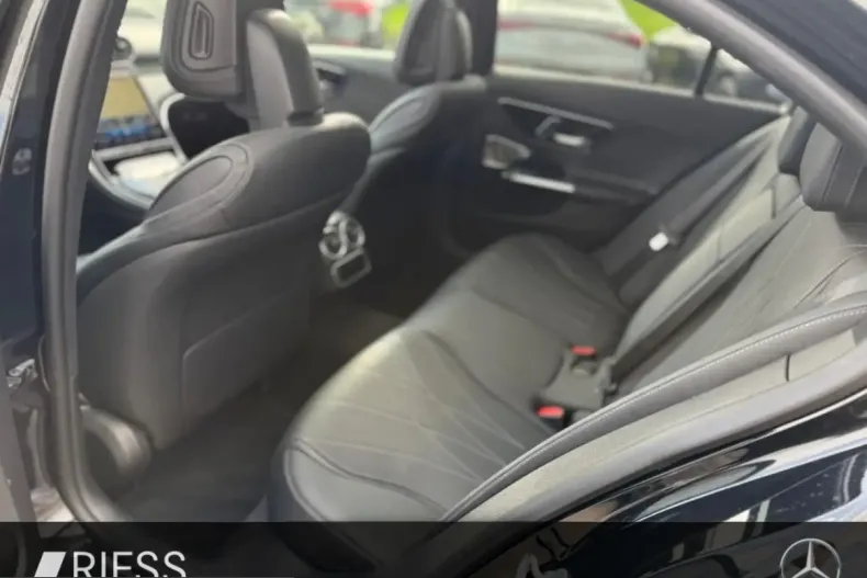 Mercedes-Benz C 63 AMG (Clasa C) din 2024 cu 5.078 km - oferta MER229531 - foto 7