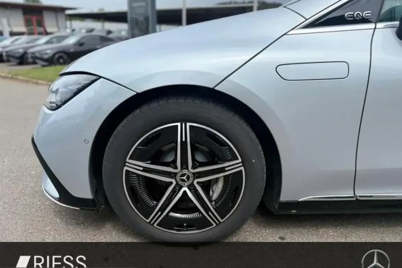 Mercedes-Benz EQE (Clasa E) din 2024 cu 23.591 km - oferta MER229532 - foto 4