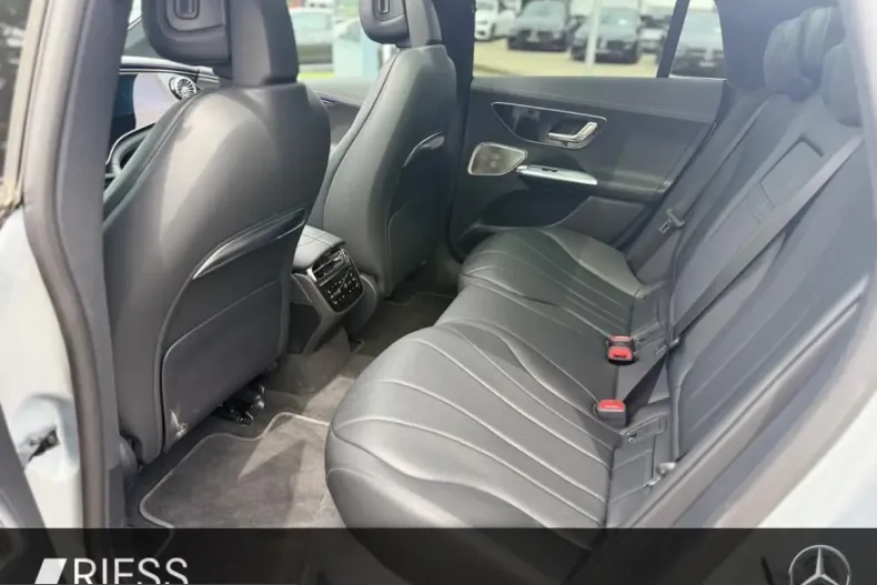 Mercedes-Benz EQE (Clasa E) din 2024 cu 23.591 km - oferta MER229532 - foto 7