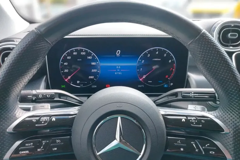 Mercedes-Benz GLC 200 (Clasa GLC) din 2023 cu 67.760 km - oferta MER229537 - foto 8