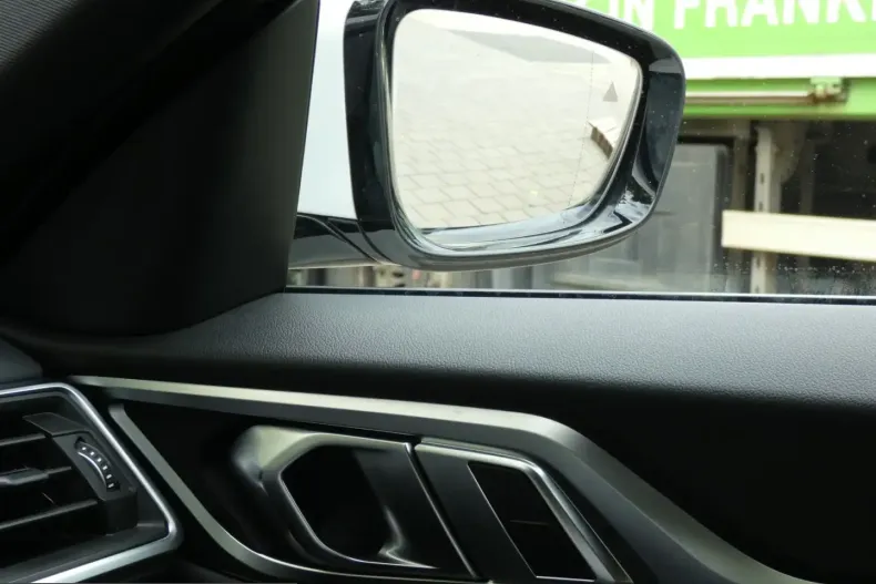 BMW 420i (Seria 4) din 2023 cu 47.805 km - oferta BMW229538 - foto 24