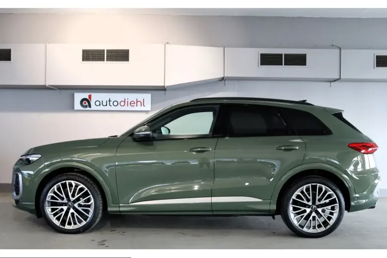 Audi SQ5 din 2025 cu 19.965 km - oferta AUD229546 - foto 3