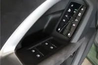 Audi SQ5 din 2025 cu 19.965 km - oferta AUD229546 - foto 9