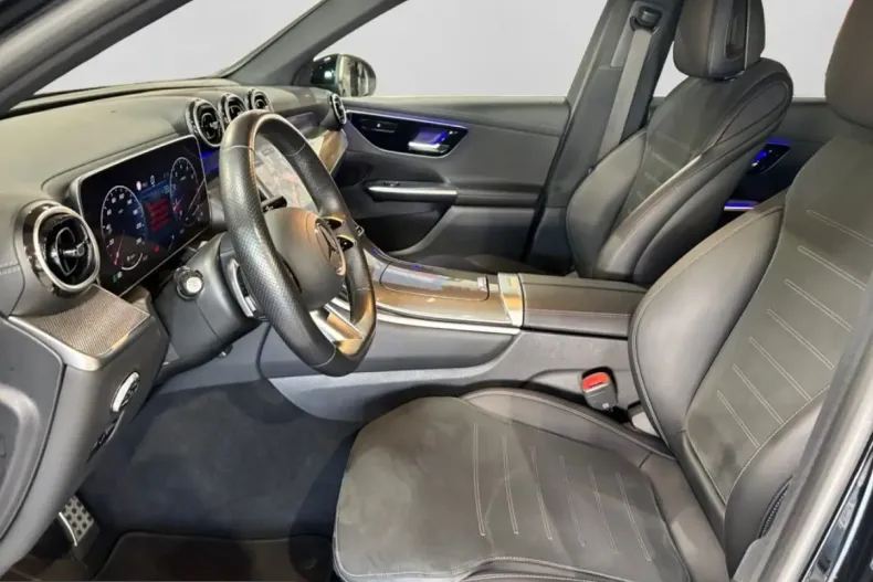 Mercedes-Benz GLC 200 (Clasa GLC) din 2023 cu 49.600 km - oferta MER229554 - foto 9