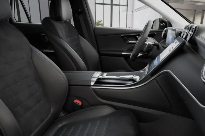 Mercedes-Benz GLC 300 (Clasa GLC) din 2025 cu 8.394 km - oferta MER229555 - foto 7