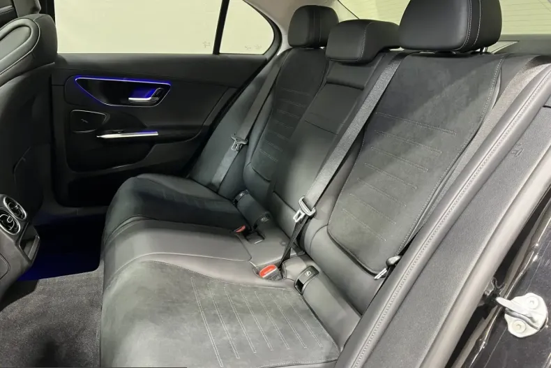 Mercedes-Benz C 220 (Clasa C) din 2024 cu 8.272 km - oferta MER229557 - foto 13