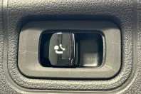 Mercedes-Benz C 220 (Clasa C) din 2024 cu 8.272 km - oferta MER229557 - foto 20