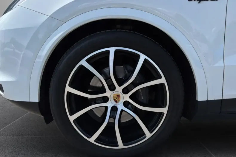 Porsche Cayenne din 2021 cu 67.600 km - oferta POR229559 - foto 6