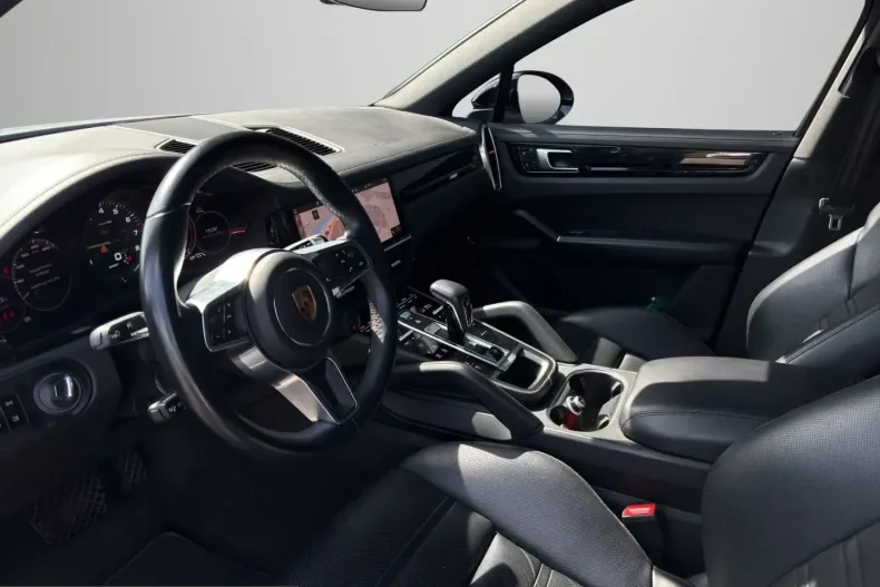 Porsche Cayenne din 2021 cu 67.600 km - oferta POR229559 - foto 9