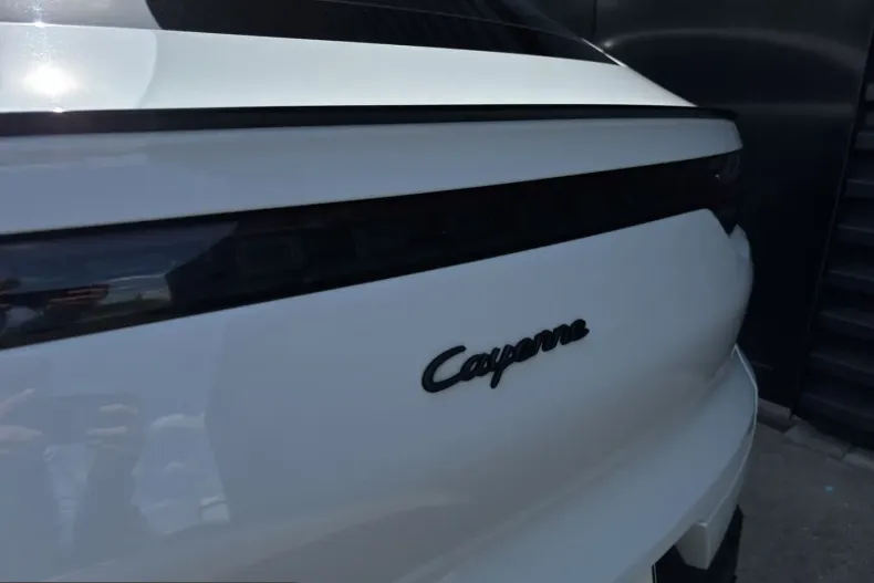 Porsche Cayenne din 2021 cu 67.600 km - oferta POR229559 - foto 17