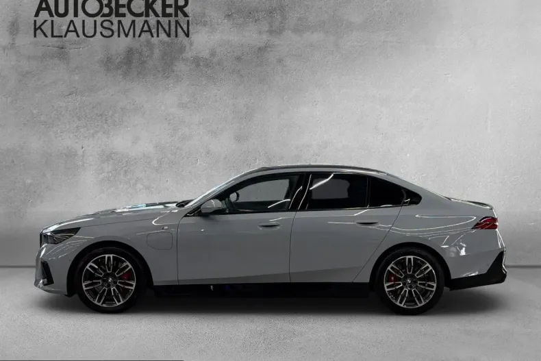 BMW 550 (Seria 5) din 2025 cu 17.156 km - oferta BMW229562 - foto 3