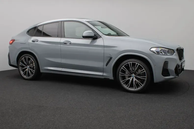 BMW X4 (Seria X) din 2022 cu 60.013 km - oferta BMW229572 - foto 3