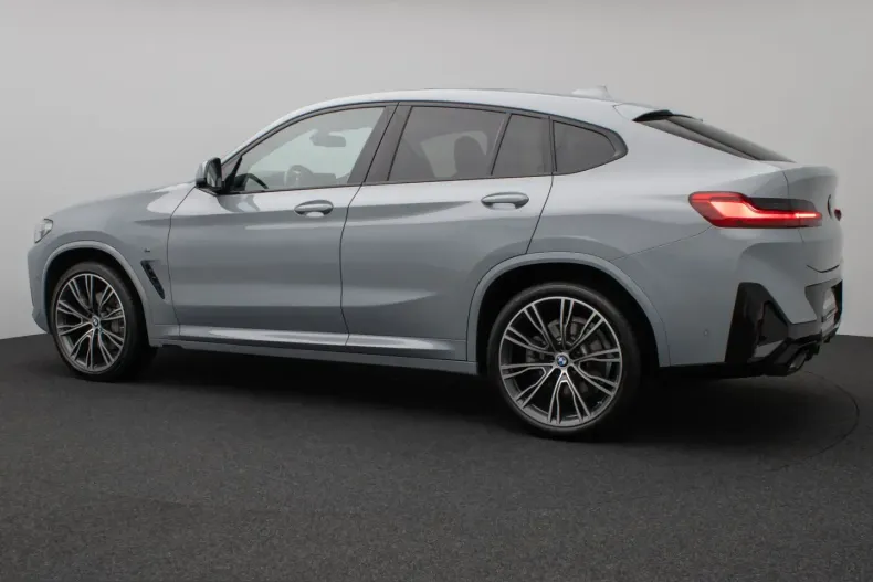 BMW X4 (Seria X) din 2022 cu 60.013 km - oferta BMW229572 - foto 9