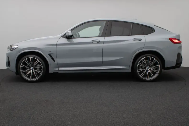 BMW X4 (Seria X) din 2022 cu 60.013 km - oferta BMW229572 - foto 10