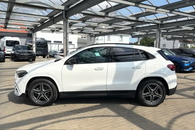 Mercedes-Benz GLA 200 (Clasa GLA) din 2025 cu 20.000 km - oferta MER229575 - foto 2