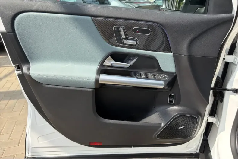 Mercedes-Benz GLA 200 (Clasa GLA) din 2025 cu 20.000 km - oferta MER229575 - foto 21