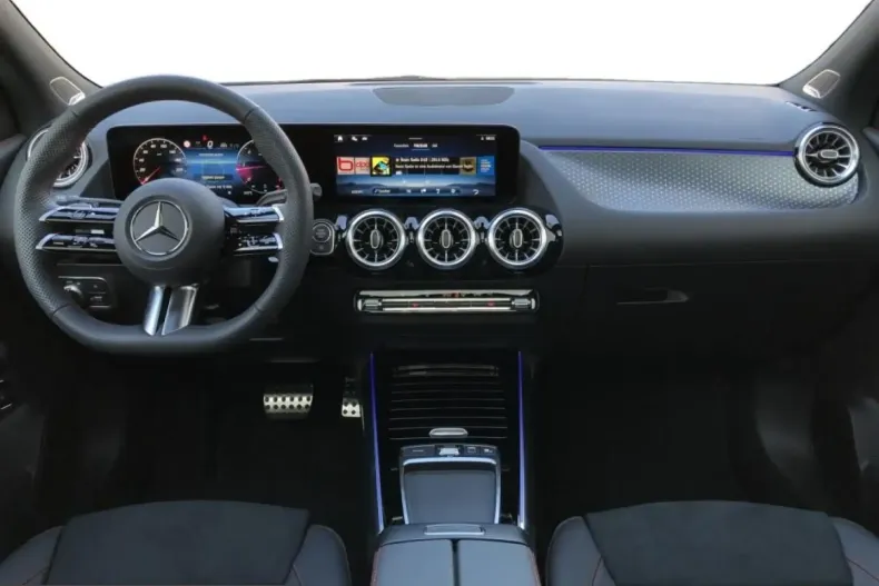 Mercedes-Benz GLA 220 (Clasa GLA) din 2025 cu 16.362 km - oferta MER229577 - foto 5
