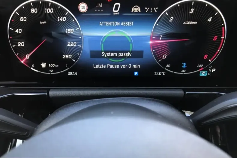 Mercedes-Benz GLA 220 (Clasa GLA) din 2025 cu 16.362 km - oferta MER229577 - foto 10