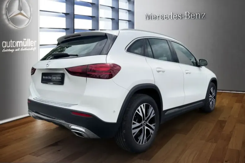 Mercedes-Benz GLA 220 (Clasa GLA) din 2025 cu 15.430 km - oferta MER229581 - foto 10