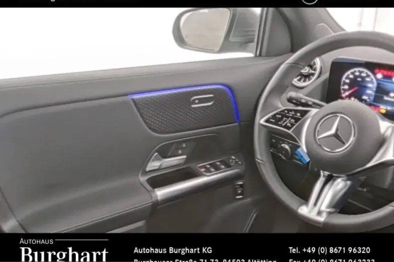 Mercedes-Benz GLA 200 (Clasa GLA) din 2025 cu 6.004 km - oferta MER229583 - foto 9