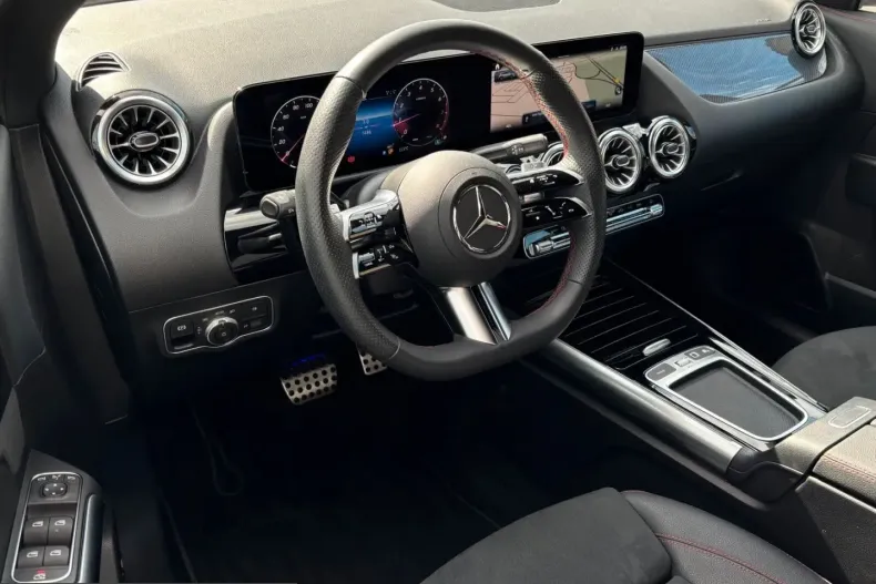 Mercedes-Benz GLA 220 (Clasa GLA) din 2025 cu 7.600 km - oferta MER229584 - foto 5