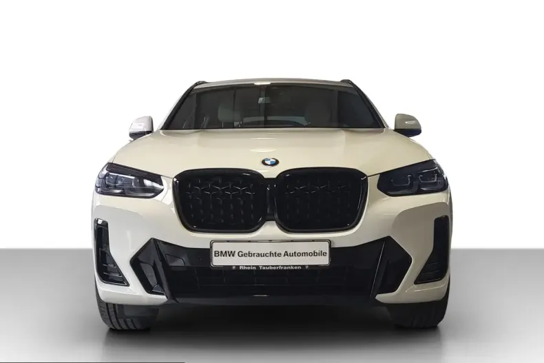BMW X4 (Seria X) din 2024 cu 11.117 km - oferta BMW229585 - foto 1